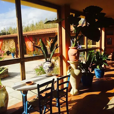 Il Bouganville Bed & Breakfast *